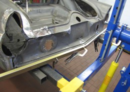 Ford Thunderbird - Ausrichten des Heckbleches - 001