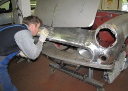 Ford Thunderbird - Freigängigkeit Haube - 001