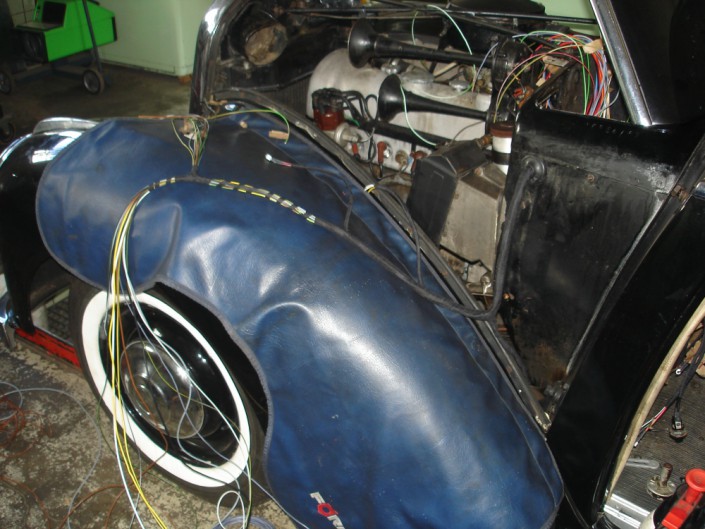 220_NEU_Motorraum_003