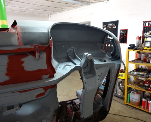 Alfa Romeo1300-Vorderachse und Unterboden-006