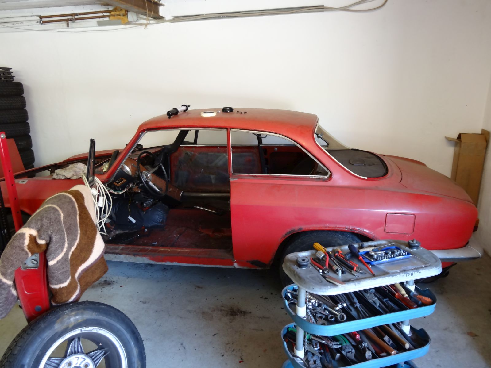 Alfa Romeo1300-Werkstatt-Flair-001