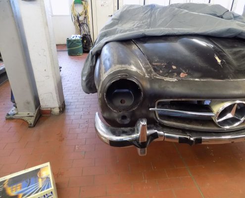 MB 190SL - Montieren und Ausrichten Stoßstange vorne - 002