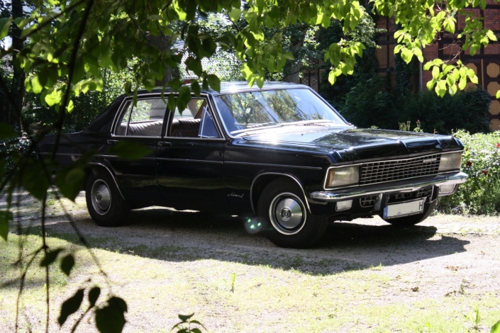 Opel Admira – 1500×1000