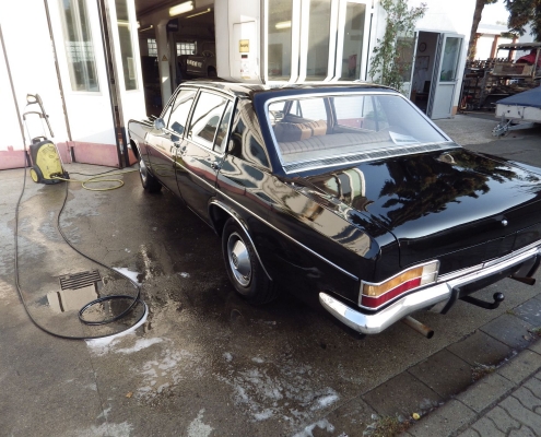 Opel Admiral-Imposant-003