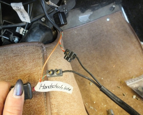 MB W111 - Demontage Armaturenbrett mit Beschriften des alten Kabelbaumes - 004