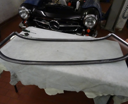 MB 190SL - Einbau der Frontscheibe - 003