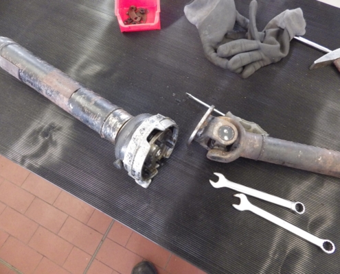 MB 190SL - Endmontage Kardanwelle - 005