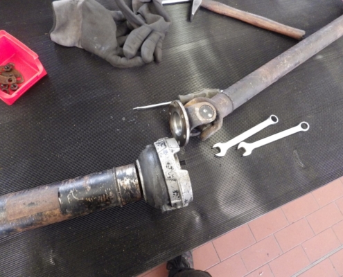 MB 190SL - Endmontage Kardanwelle - 006