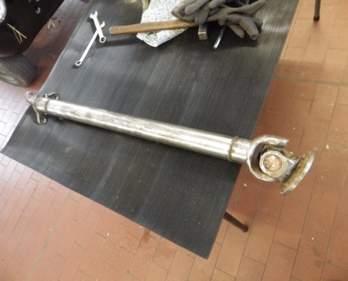 MB 190SL - Endmontage Kardanwelle - 009