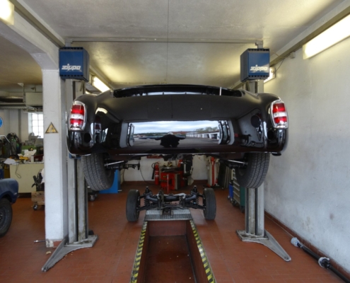 MB 190SL - Montage der Achsen - 001