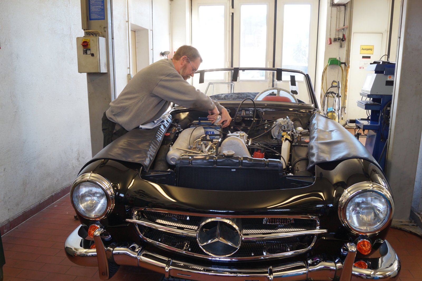 MB 190SL - bei Motorinbetriebnahme - 001