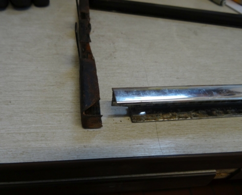 MB W111 - Instandsetzen Dreiecksfenster - 001