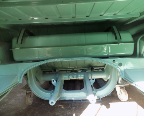 VW T1 Samba - Montage Tank - 002