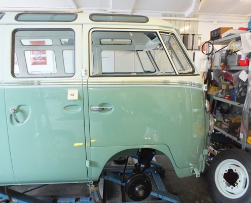 VW T1 Samba - Türscharnier Beifahrer vorne - 005