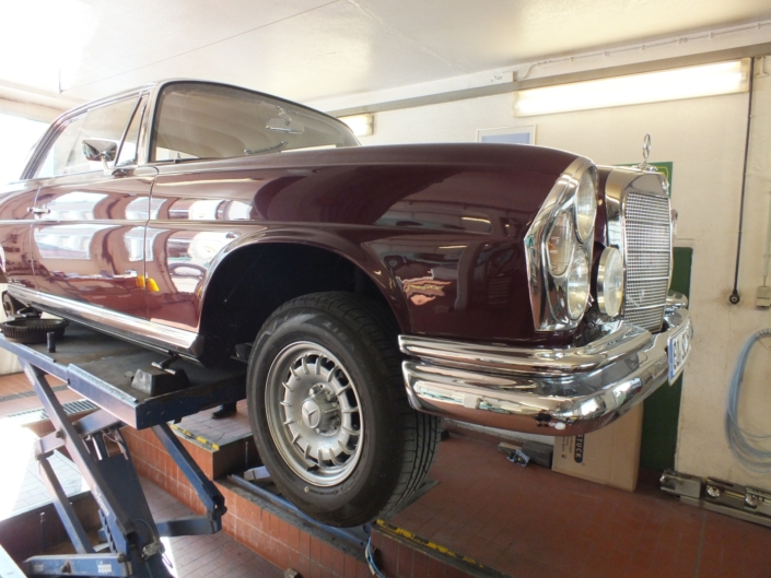 MB W111 Coupe – Beispielbild – 001